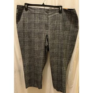 Alfani B/W Printed Workwear Capri Pants 24W B52